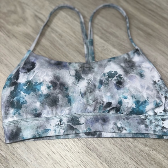 Lululemon Flow Y Bra Nulu *Light Support - Picture 5 of 8